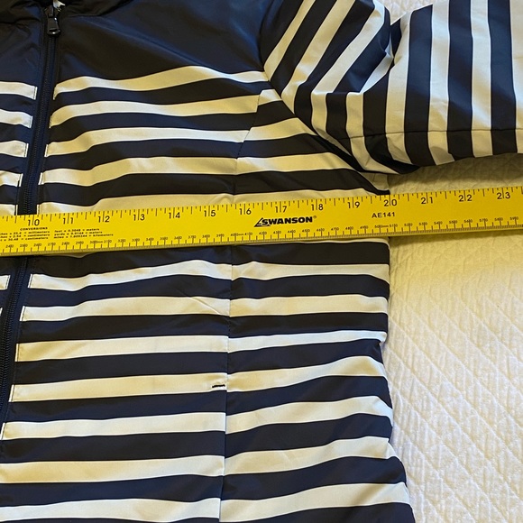 TALBOTS WOMEN'S Down Coat  blue Navy white stripe puffer jacket SIZE Small NWOT - Picture 6 of 8